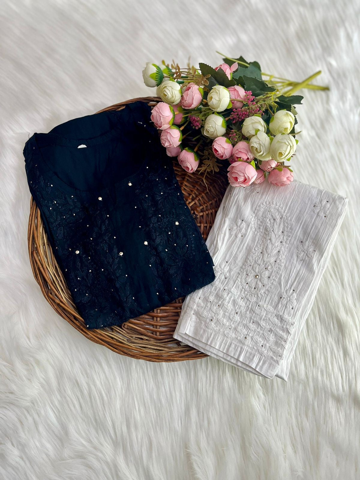 Ryon Mukaish Kurta & Pant Set